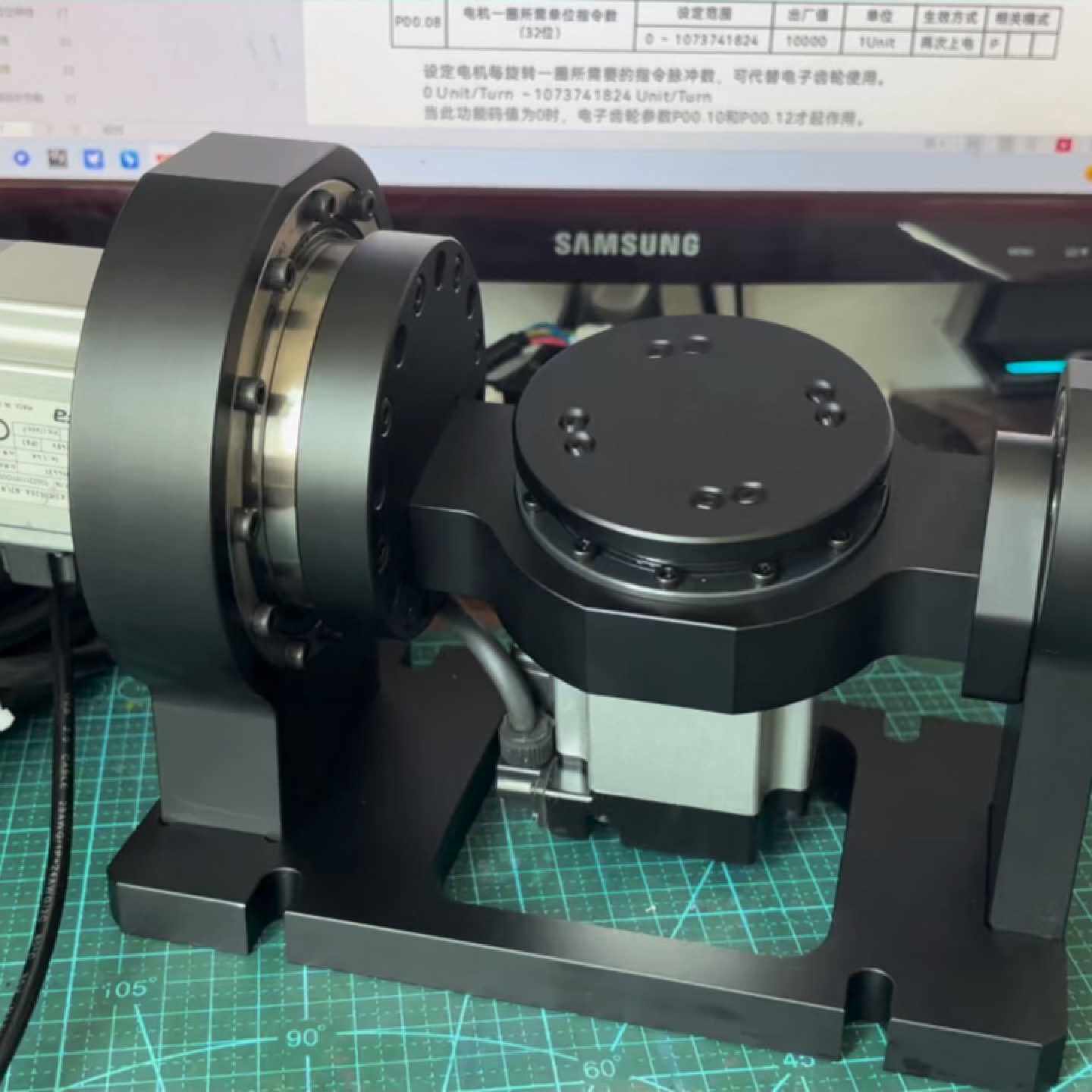 AC两轴摇篮双臂摇篮两轴均为谐波减速器双伺服电机