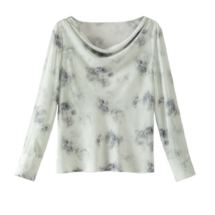 晚白2026年春新款法式荡领水墨印花上衣清新雅致缎面衬衫女