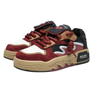 马克华菲鞋子男鞋2026新款冬季潮牌高级面包鞋男红色男士休闲板鞋