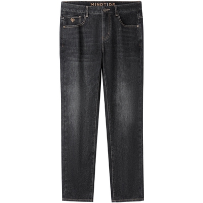 海澜之家亦心即为系列时尚牛仔裤