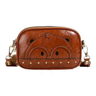 2025新款小方包卡通小熊单肩包复古手机包小众相机包宽肩带斜跨包