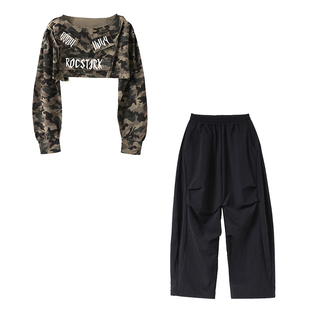 女童爵士舞演出服街头风迷彩露脐上衣斜肩长袖阔腿裤套装jazz炸街