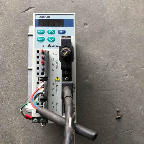 议价拆机台达驱动器ASD-A0421-AB 400w 220v ，实物拍摄，功能正