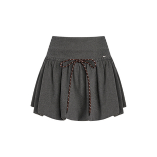 Kroche  Geek chic 咖白撞色裤绳高腰加厚毛呢短款花苞半身裙