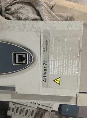 议价施耐德ALTIVAR 71变频器ATV71HU30N4Z 3KW 380V 480V 现货测