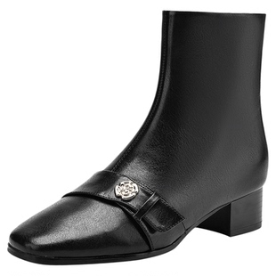 达芙妮棕色短靴子2026新款爆款粗跟瘦瘦靴女秋冬英伦风黑色马丁靴