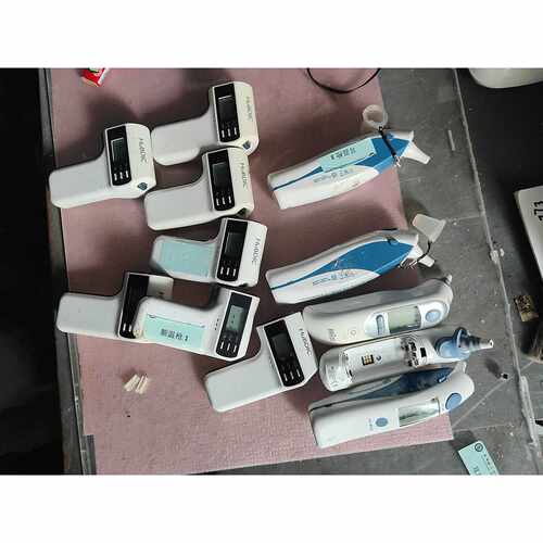 议价进口货HuBDIC额温枪7个还有5个耳温枪都通电维修
