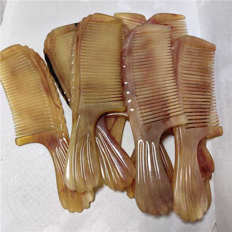 17.5厘米精品羊角雕刻柄花密齿毫米约7-10手柄打梳齿梳宽厚度批价