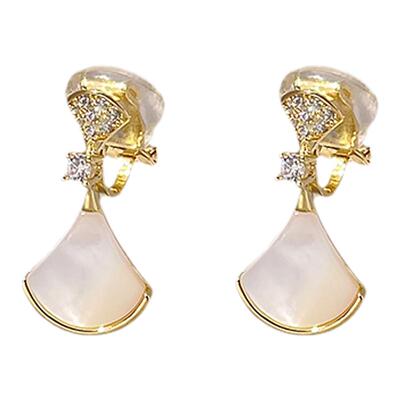 童谣同款贝壳小裙子耳环女