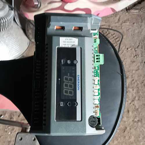 询价下单艾默生XCM25D控制器，型号543-0220-00，ZX-