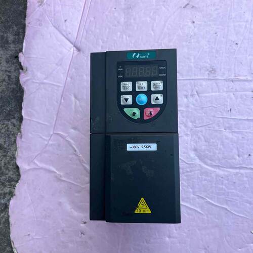 CM800-4T5R5B 日业变频器 380V ，5.5千瓦
