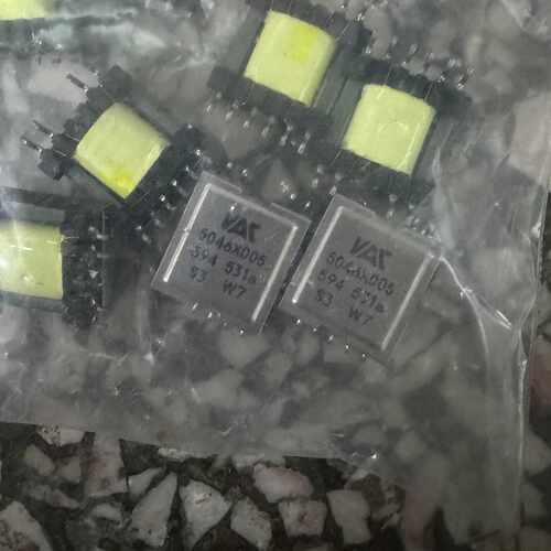 咨询后拍VAC变压器 5046X005全新，外观干净，保存好
