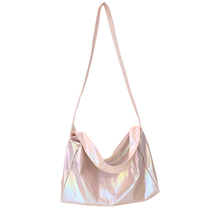 潮流炫彩单肩运动包女收纳防水瑜伽白包时尚出游大容量健身斜跨包