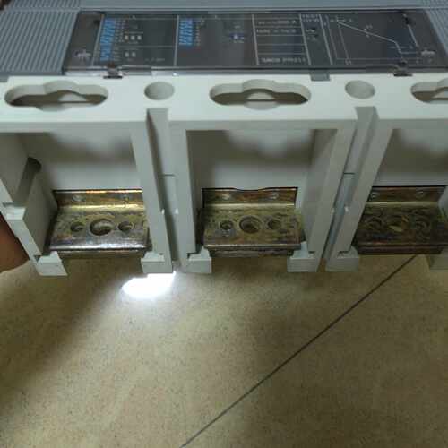 议价ABB塑壳断路器S6N8003P800A电子式脱扣维修