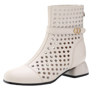 真皮春秋短靴女单靴2026年新款马丁靴白色皮凉靴夏季镂空粗跟女鞋