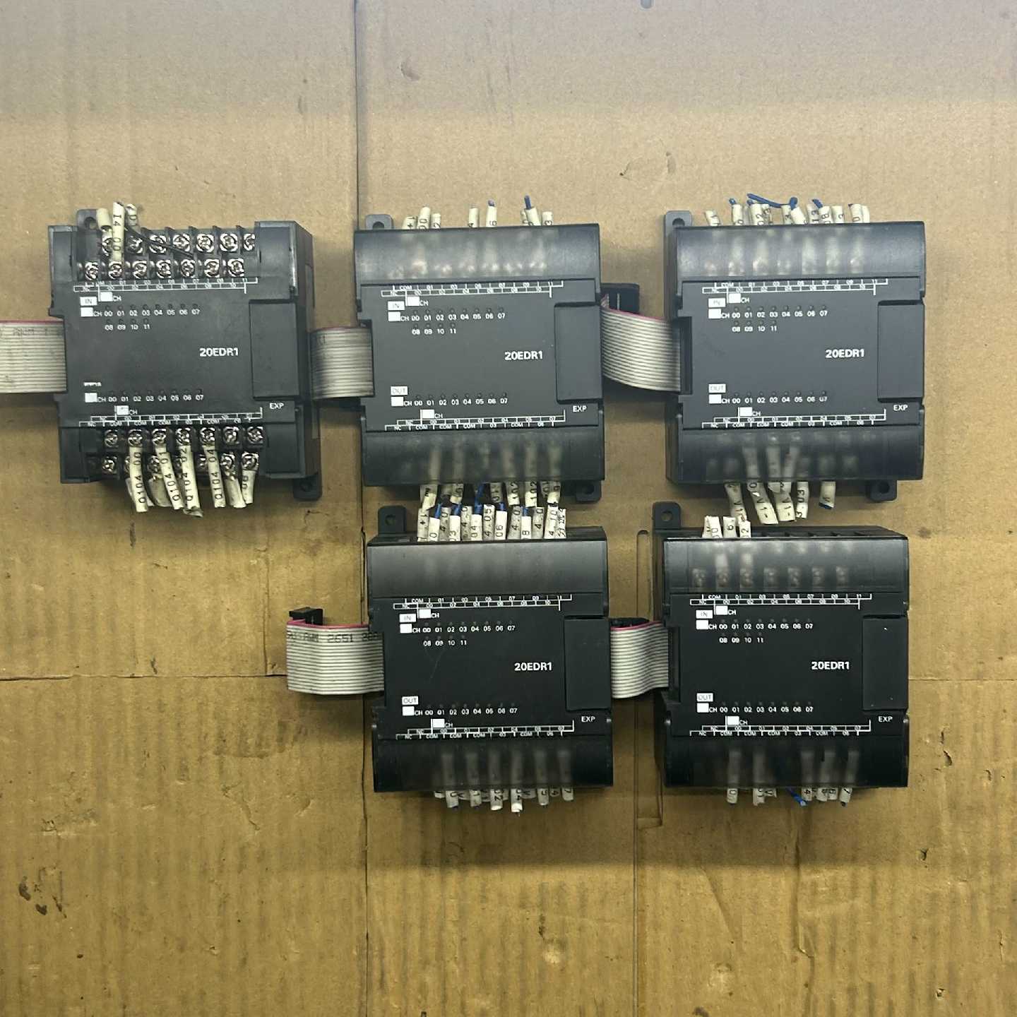 议价欧姆龙CP1W-20EDR1扩展模块，实物拍摄，成色轻使用