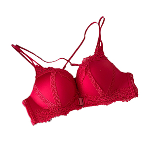法式蕾丝红色内衣女聚拢小胸前扣美背细带新年战衣本命年套装文胸