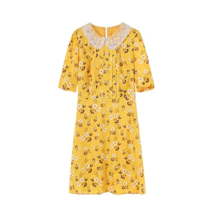 26夏季新款杨超越明星同款度假风小清新碎花印花蕾丝娃娃领连衣裙