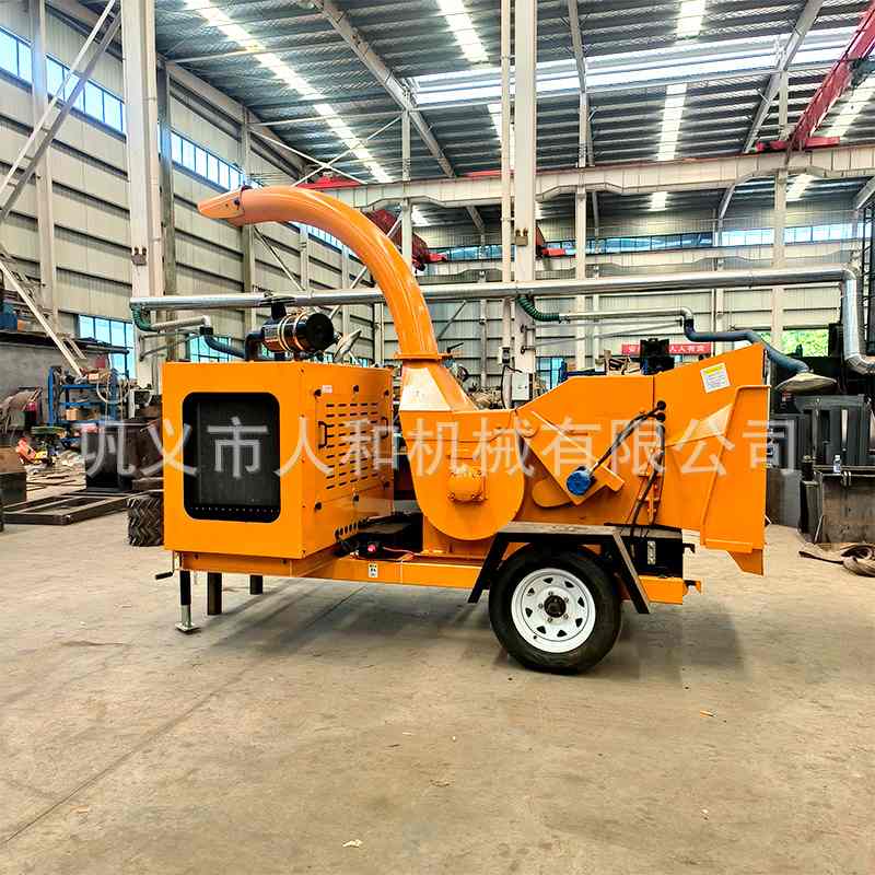 大型拖挂式树枝粉碎机园林绿化干湿枝条粉碎机林场果园杂木碎枝机