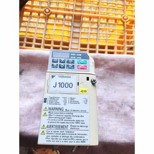 议价安川变频器 CIMR-JCBA0003BAA 0.55KW 220V  实物图 质保 现