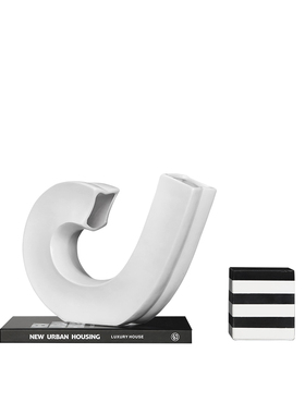 密度抽象风哑光树脂电视柜摆件