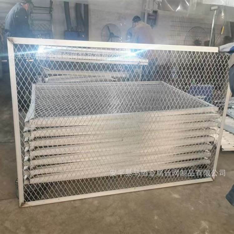 黄色挂钩插接式输送带防护网送料机网两侧护栏网皮带机安全煤矿护