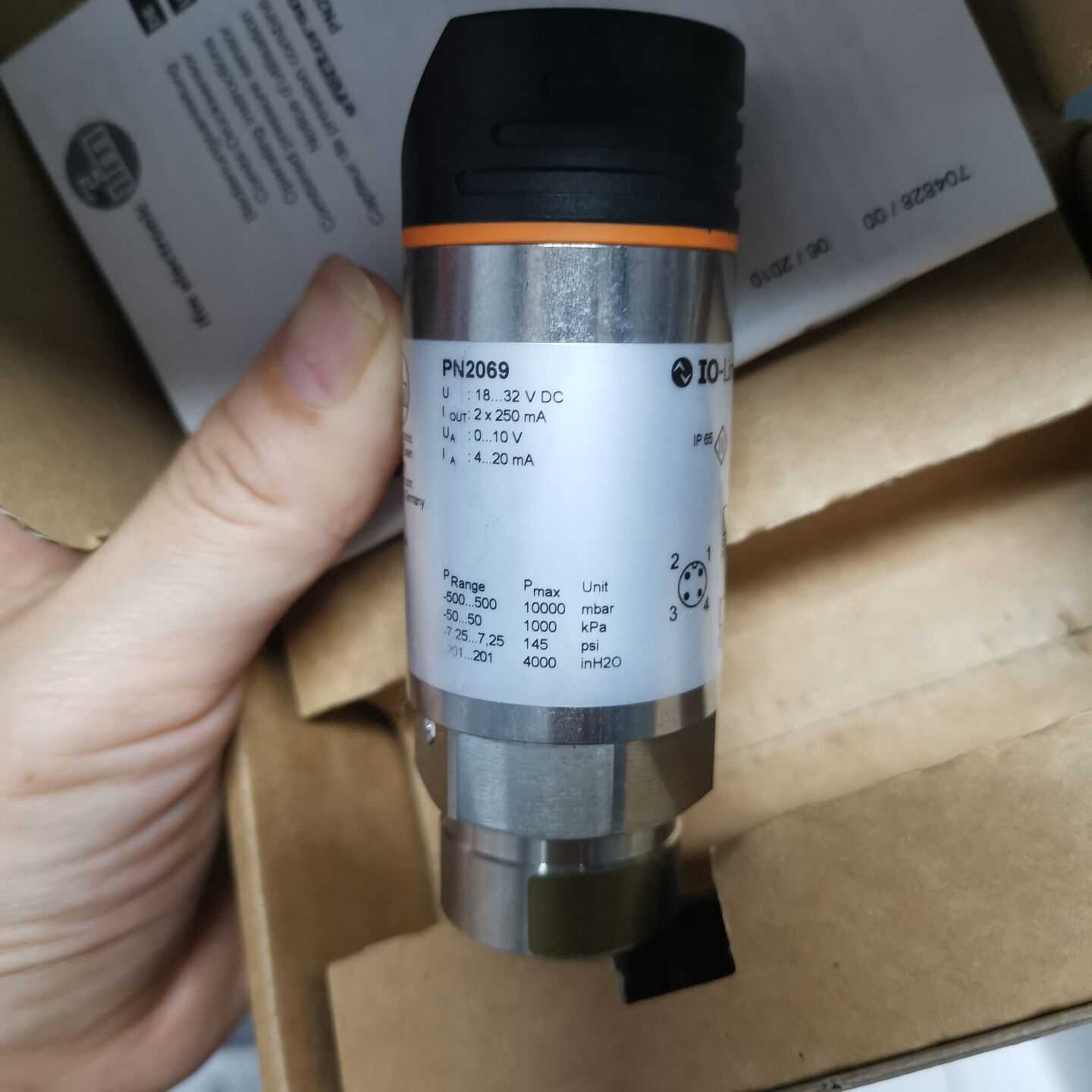议价IFM易福门压力感测器PN2069 - 实物图