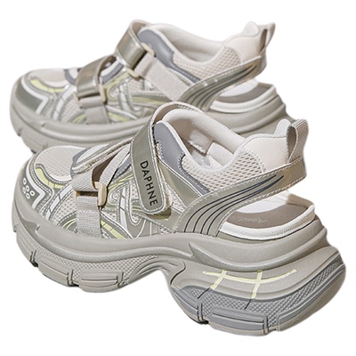 达芙妮运动凉鞋女2026新款春季增高厚底透气溯溪鞋子魔术贴老爹鞋