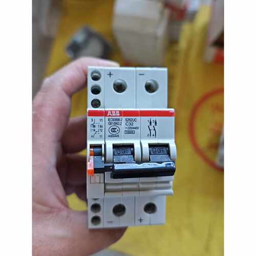〔议价-可维修〕型断路器S262UC C32 2P 220/440V 工业自动化备件