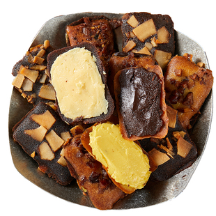 豪华用料！布朗尼脆片坚果夹心薄脆饼干可可碧根果椰子片小零食