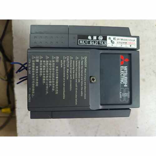 〔议价-可维修〕三菱变频器iS74-3.7k-CHT 380V 3