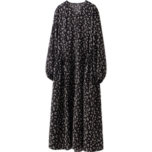 碎花连衣裙女2026春秋新款宽松长袖印花裙收腰显瘦气质黑色连身裙