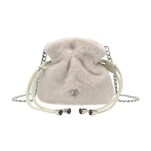 [5折] SeiCarinaY小花扣抽绳毛毛包多巴胺风秋冬包包女斜挎包可爱