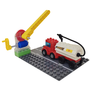 大颗粒积木儿童停车场栏杆玩具道闸红绿灯起落升降杆收费站油罐车