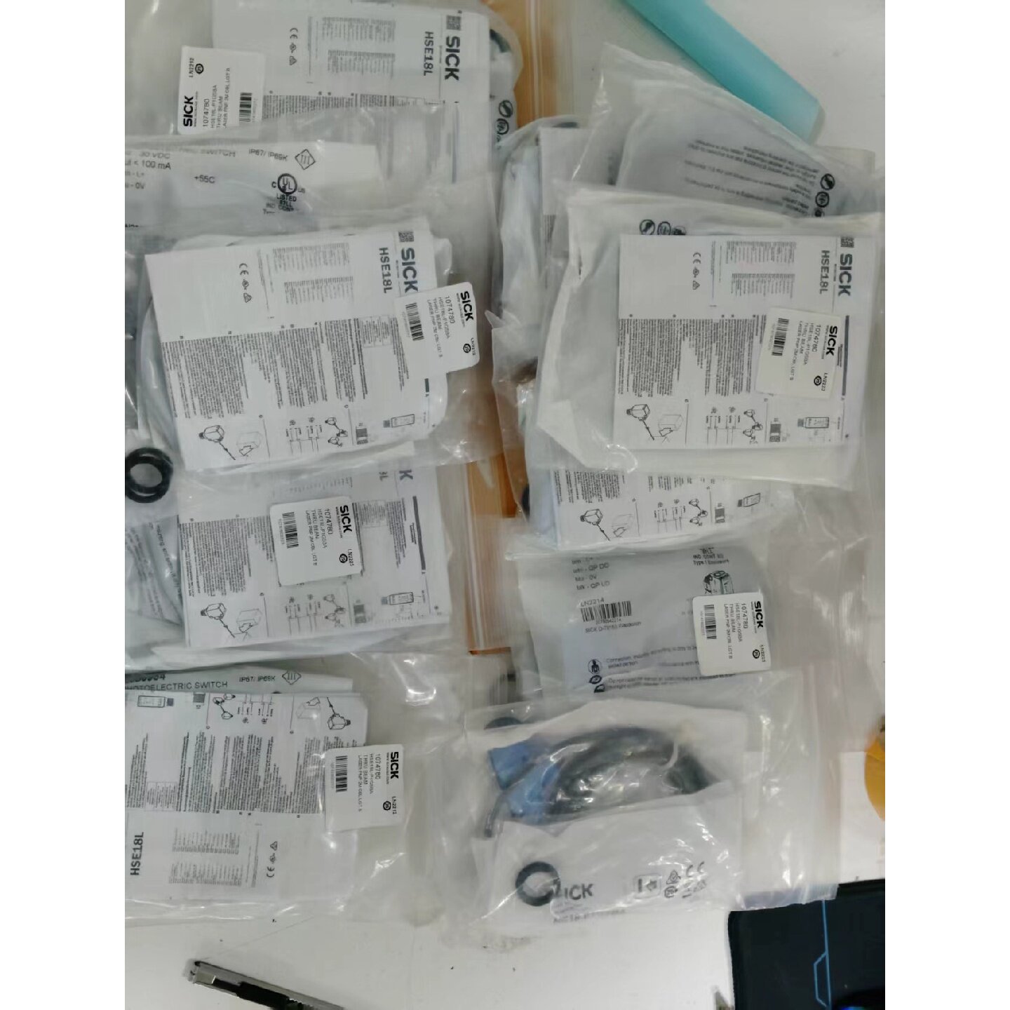 议价-SICK西克 HSE18L-P1G5BA激光传感器,