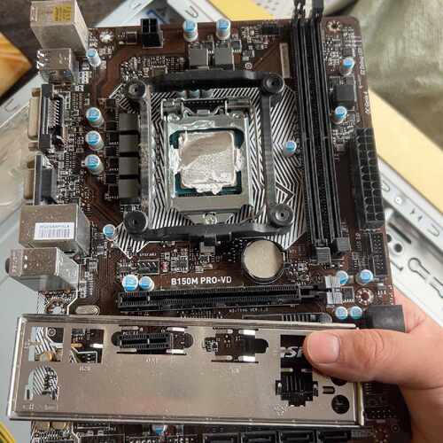 微星B150M PRO-VDi3 6100—议价