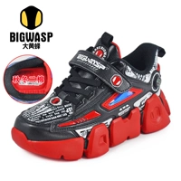 100518136R Black Red