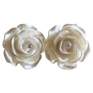 白色山茶花耳钉女小香风轻奢高级感气质耳环小众独特漂亮花朵耳饰