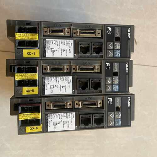 溢价-RYC101D3-VVT2  伺服驱动器100w  成色