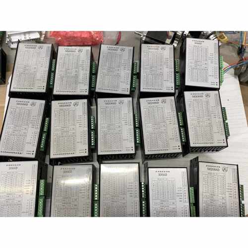 溢价-四海步进电机驱动器SH2066D，14台，，成色