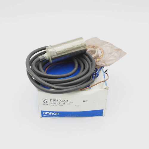 OMRON E2E2-X10C1 Proximity Switch 2m Sensor in Original Box
