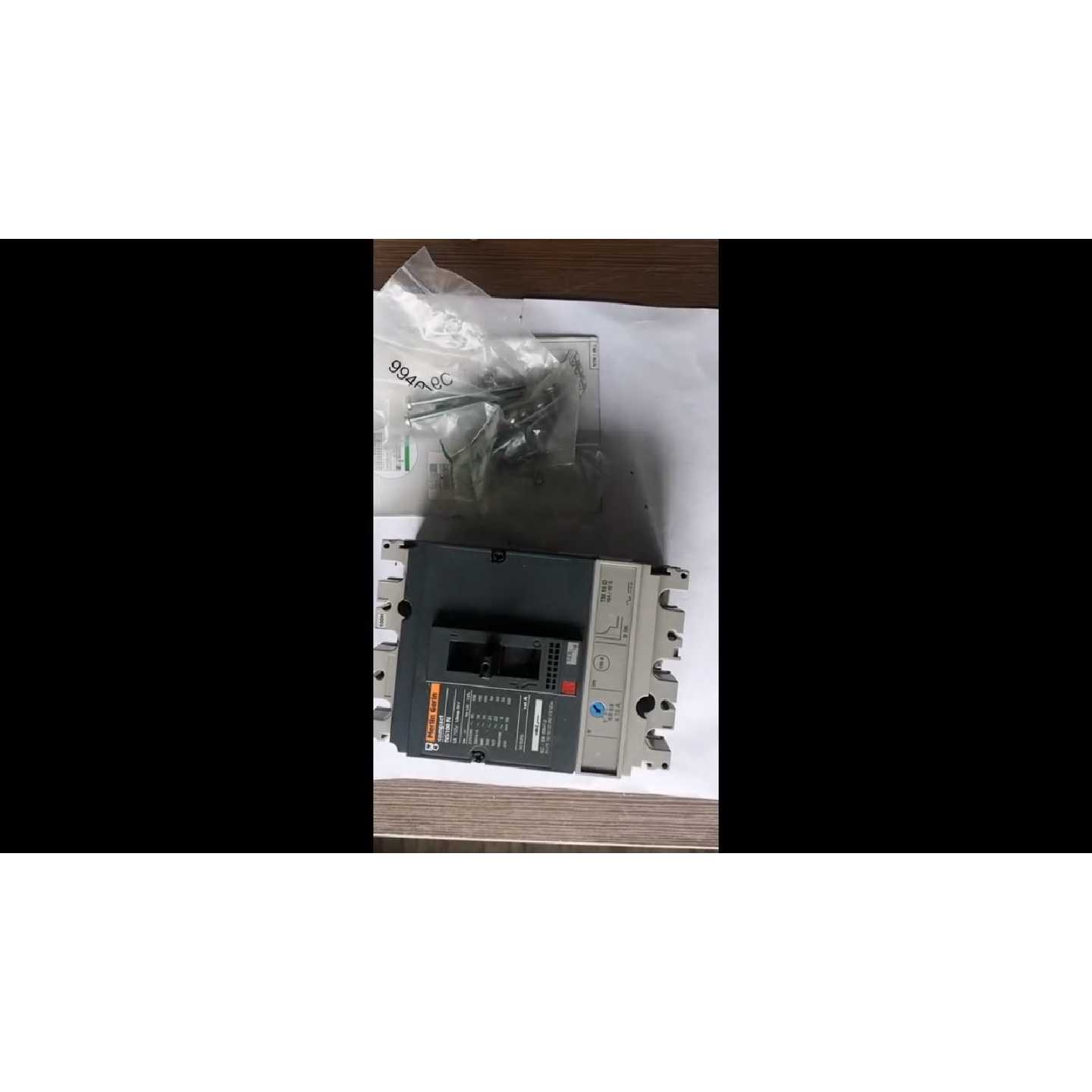 Merlin Gerin 断路器 NS100-160-250图片
