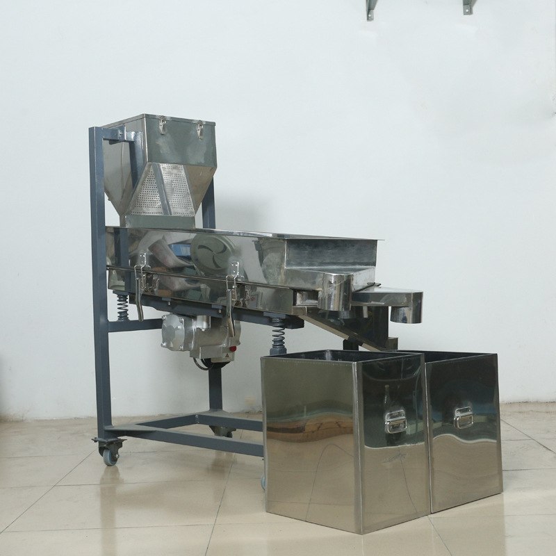 直销不锈钢直线塑料振动筛粉末颗粒分离设备振动筛粉机粮食筛选机