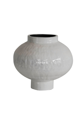 一匚侘寂风白色肌理陶瓷花瓶