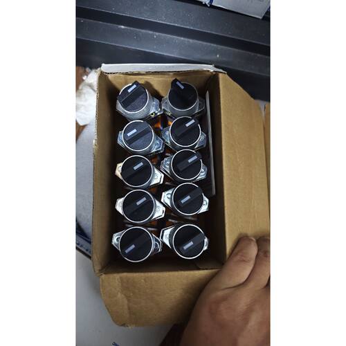 〔议价-可维修〕正泰CHNT LAY39-11X/21 旋转按钮开关 全新原 工