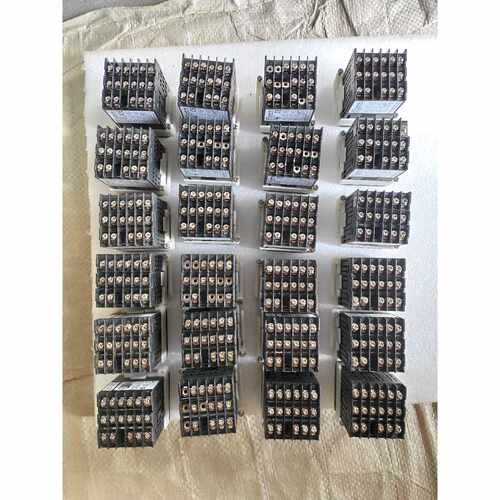 议价欧姆龙温控器E5CCQX2ASM80212个E5维修