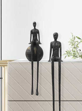 新中式长腿人物摆件酒店会所售楼部样板间轻奢创意抽象雕塑装饰品