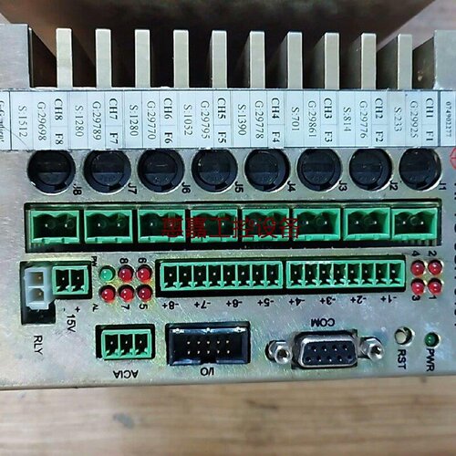 HPTC8CH01J4ASM控制器两台如