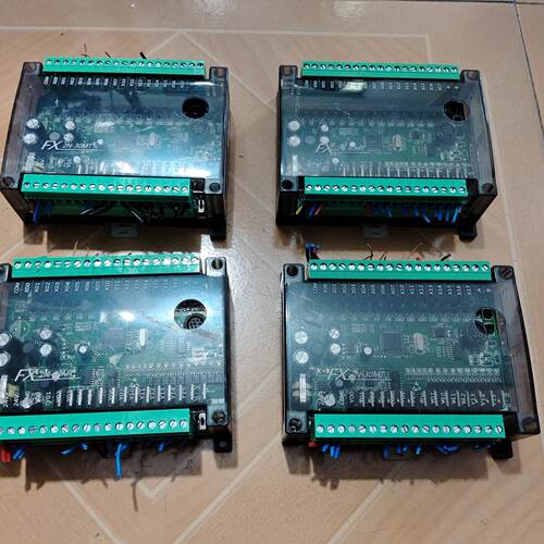 【询价】FX2N-30MT工控板，功能正常，成色为实图适用