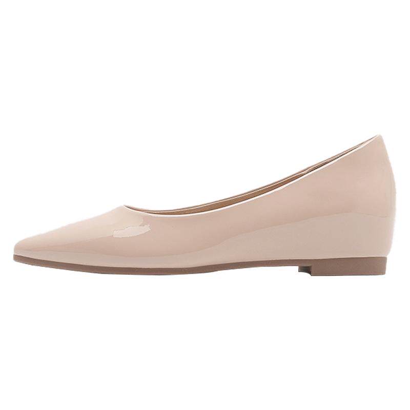 达芙妮裸色浅口单鞋女2026新款春季法式平底鞋子女尖头通勤高跟鞋